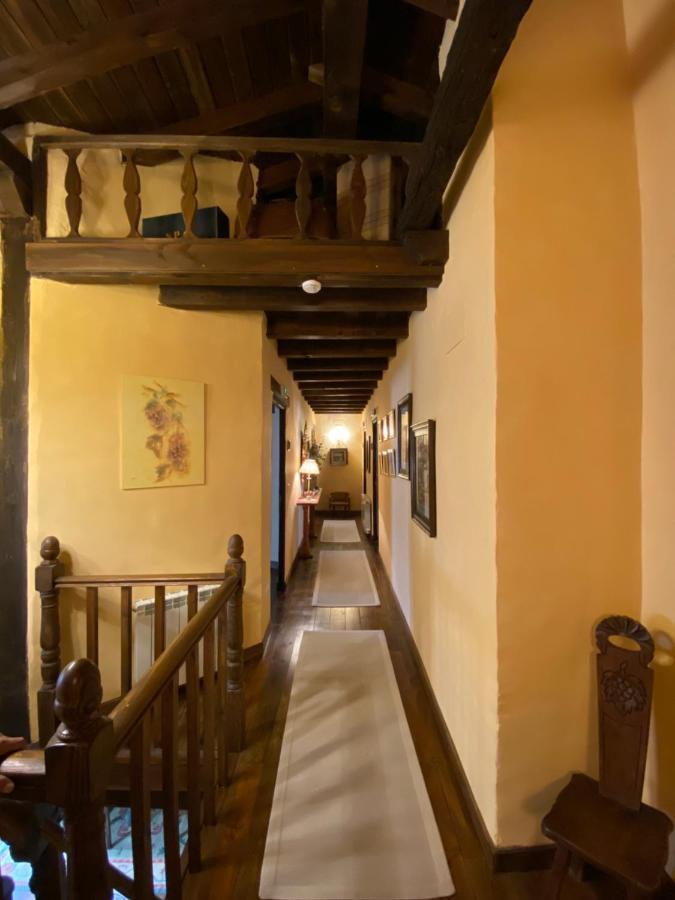 Casa Rural Dos Reales San Cristobal de Boedo Exterior photo